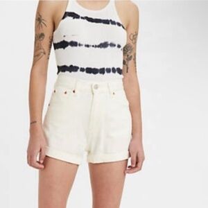 Levi's A-Line Mom Denim Jeans Shorts "Want Not" Off White,, size 32